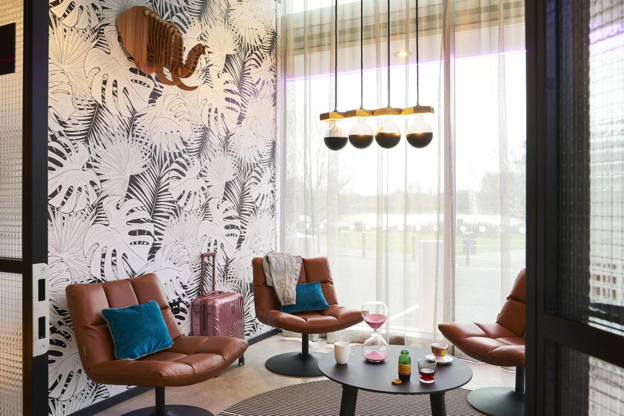Hotel Moxy Birmingham Nec à Bickenhill Extérieur photo