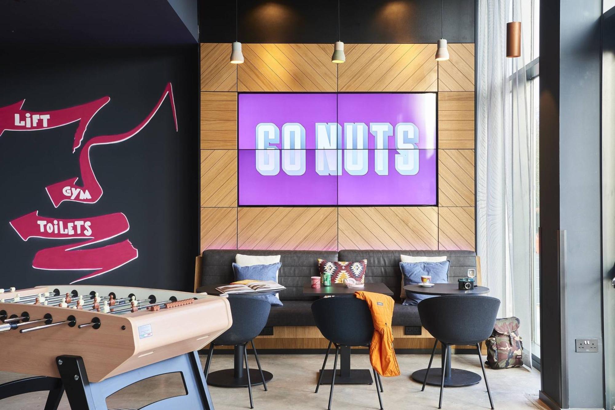 Hotel Moxy Birmingham Nec à Bickenhill Extérieur photo
