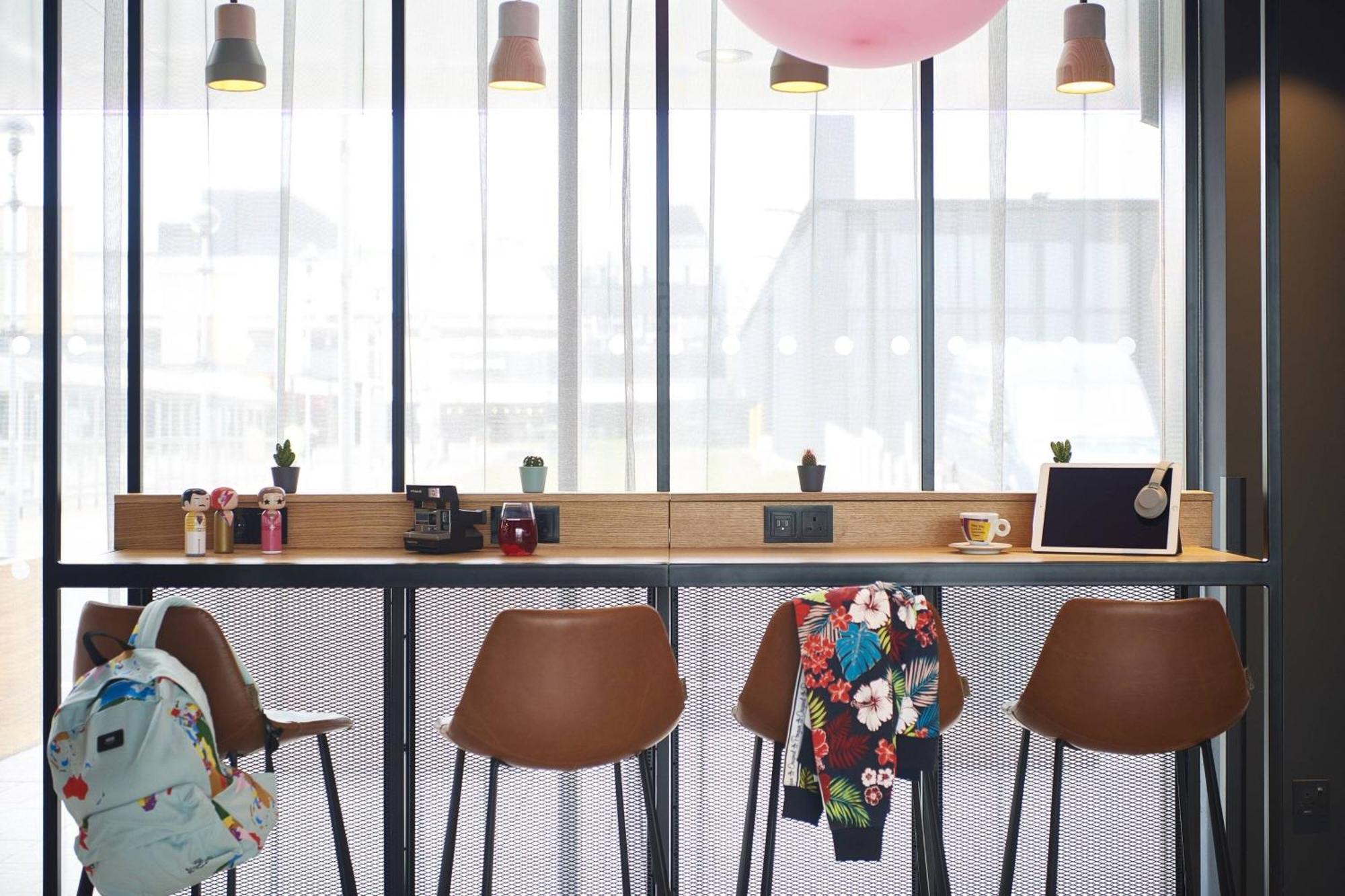 Hotel Moxy Birmingham Nec à Bickenhill Extérieur photo